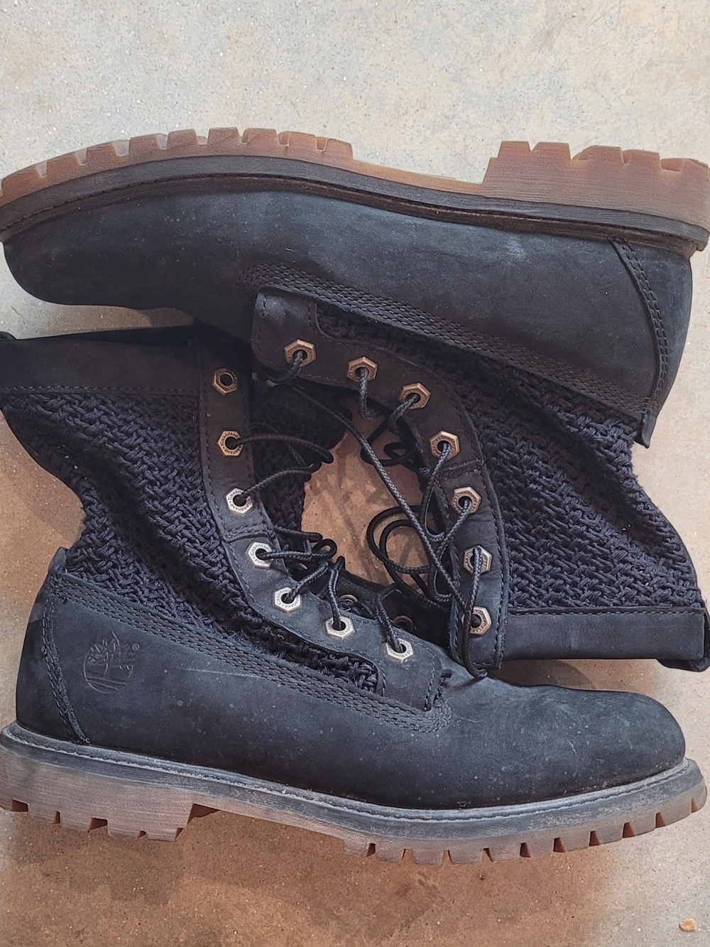 Timberland with Anti-fatigue Black Mesh-detail Boots